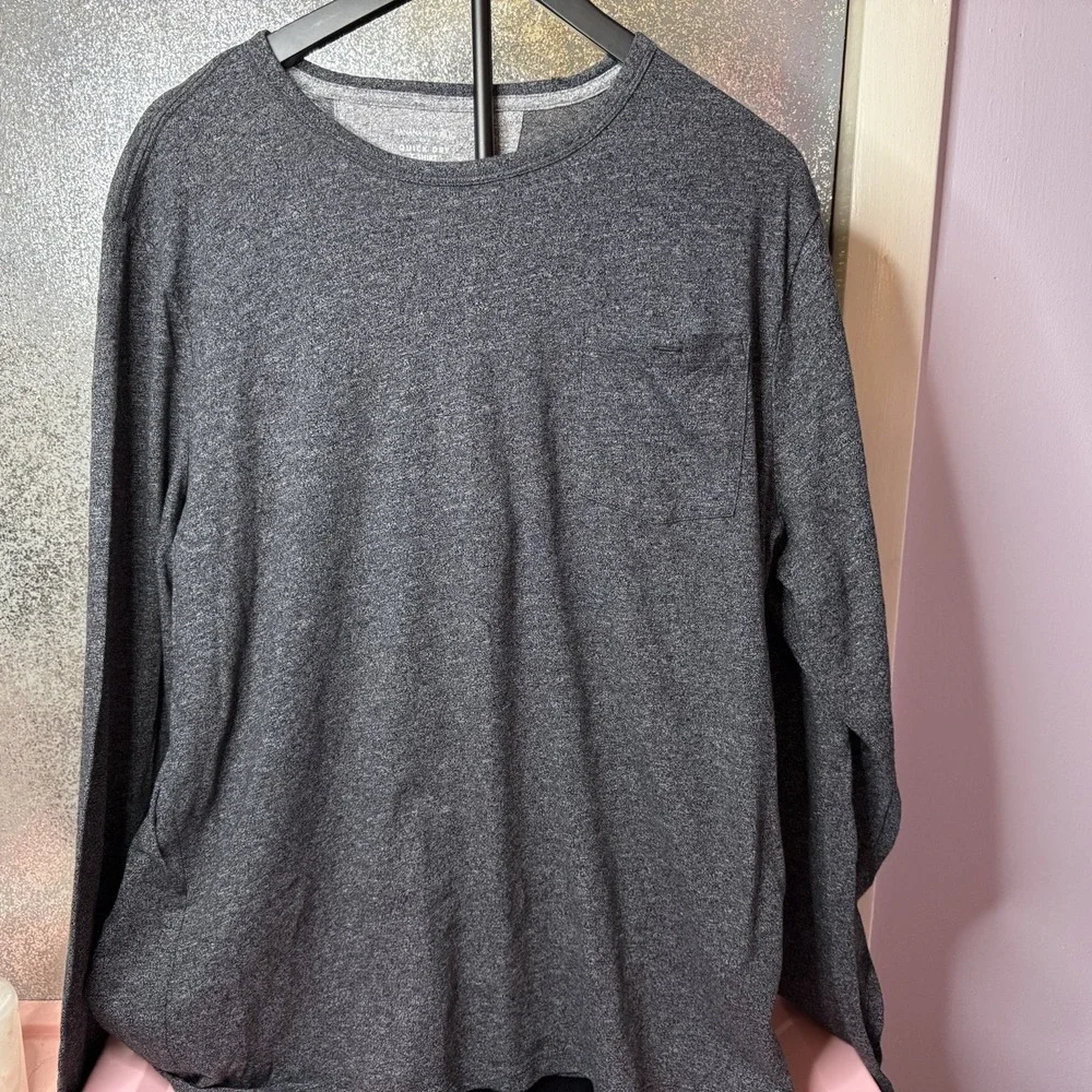 Banana Republic Men's XL Light Weight Gray Long Sleeve Pocket Tee Quick Dry